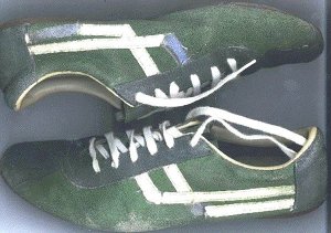 Columbian "Lince" sneakers, green with white trim