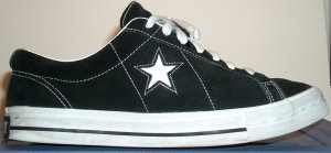 Converse One Star sneaker in black with white star
