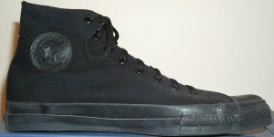 Converse "Chuck Taylor" monochrome black high-top