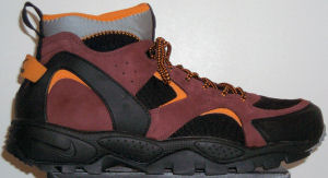 Nike Air Mowabb ACG hiking boot (black, reddish brown, orange) Nike Air Mowabb ACG hiking boot (black, reddish brown, orange)